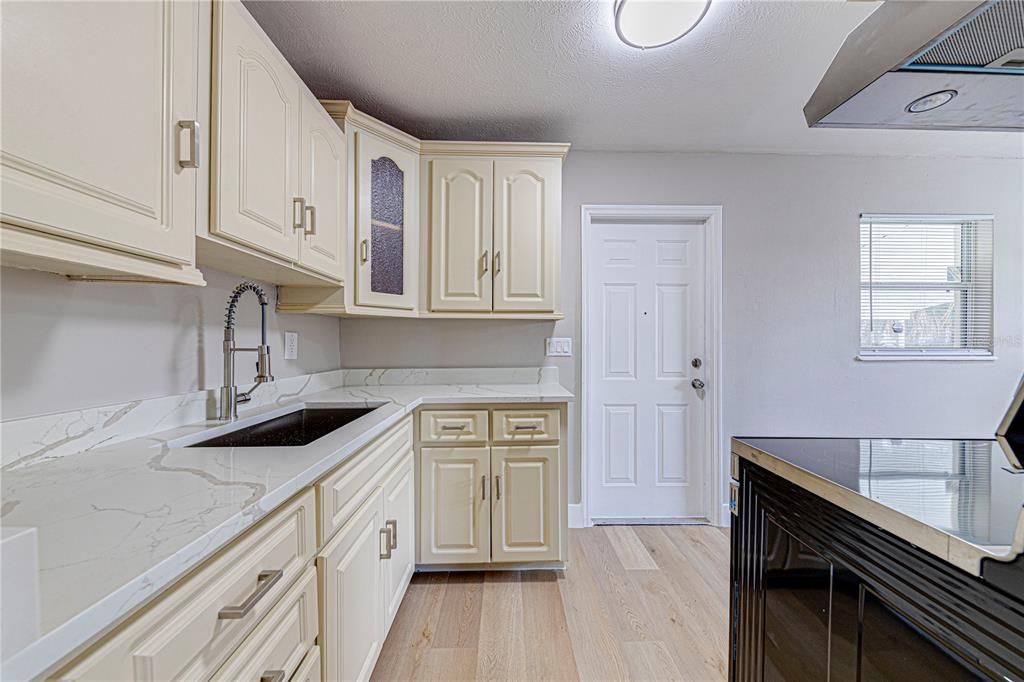 En Venta: $254,900 (3 camas, 1 baños, 814 Pies cuadrados)