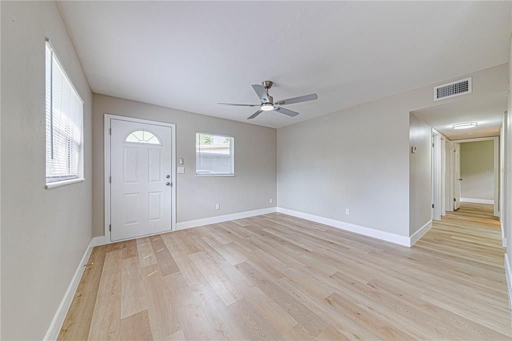 En Venta: $254,900 (3 camas, 1 baños, 814 Pies cuadrados)