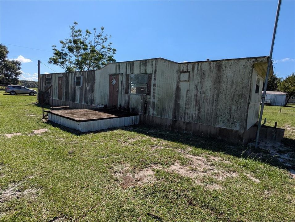 For Sale: $250,000 (2 beds, 2 baths, 720 Square Feet)