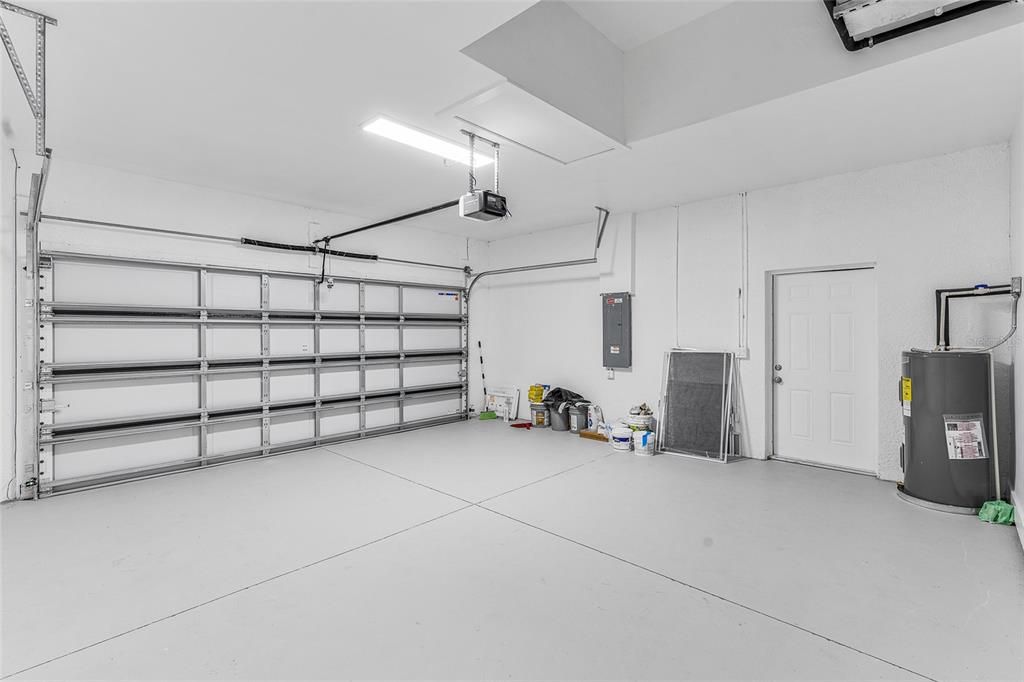 En Venta: $359,900 (4 camas, 2 baños, 1714 Pies cuadrados)