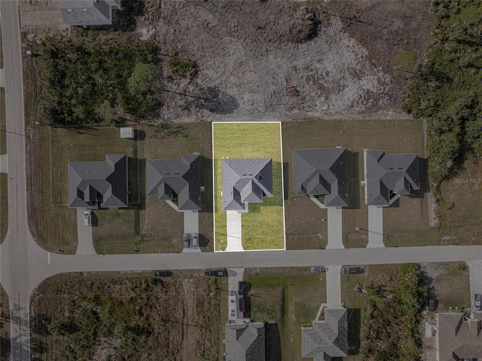 En Venta: $359,900 (4 camas, 2 baños, 1714 Pies cuadrados)