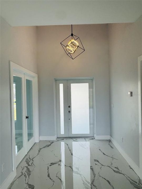 En Venta: $359,900 (4 camas, 2 baños, 1714 Pies cuadrados)