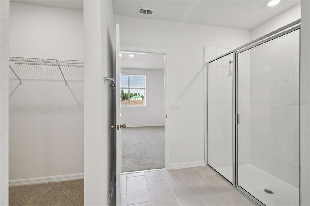 Active With Contract: $299,990 (3 beds, 2 baths, 1572 Square Feet)