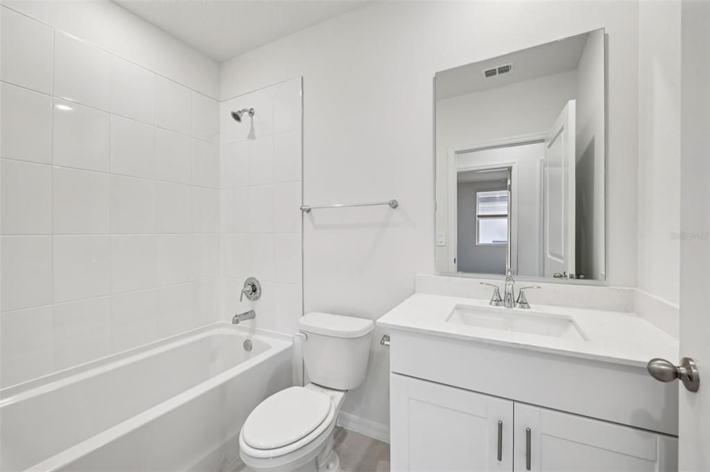 Active With Contract: $299,990 (3 beds, 2 baths, 1572 Square Feet)