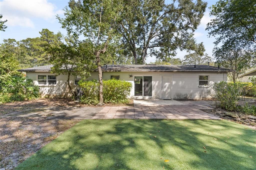 Active With Contract: $289,000 (4 beds, 3 baths, 1580 Square Feet)