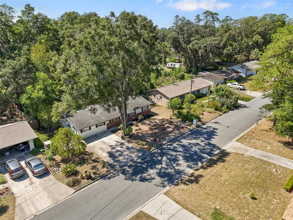 Active With Contract: $289,000 (4 beds, 3 baths, 1580 Square Feet)