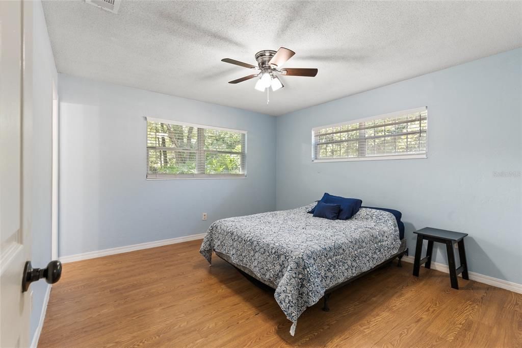 Active With Contract: $289,000 (4 beds, 3 baths, 1580 Square Feet)