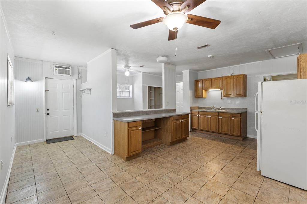 Active With Contract: $289,000 (4 beds, 3 baths, 1580 Square Feet)
