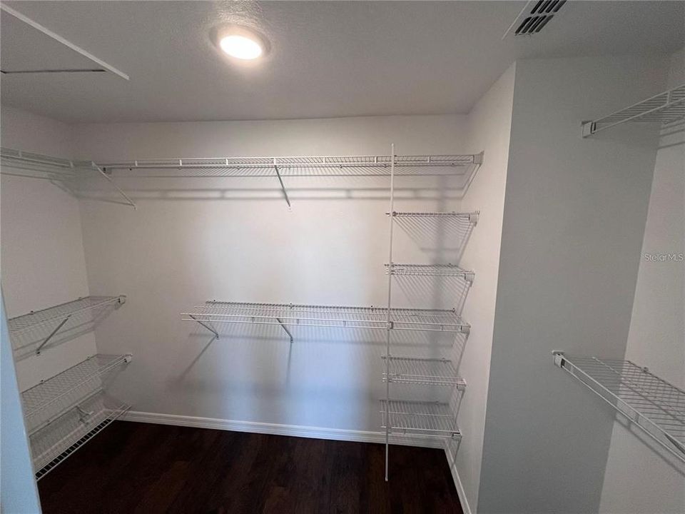 Active With Contract: $1,975 (3 beds, 2 baths, 1762 Square Feet)