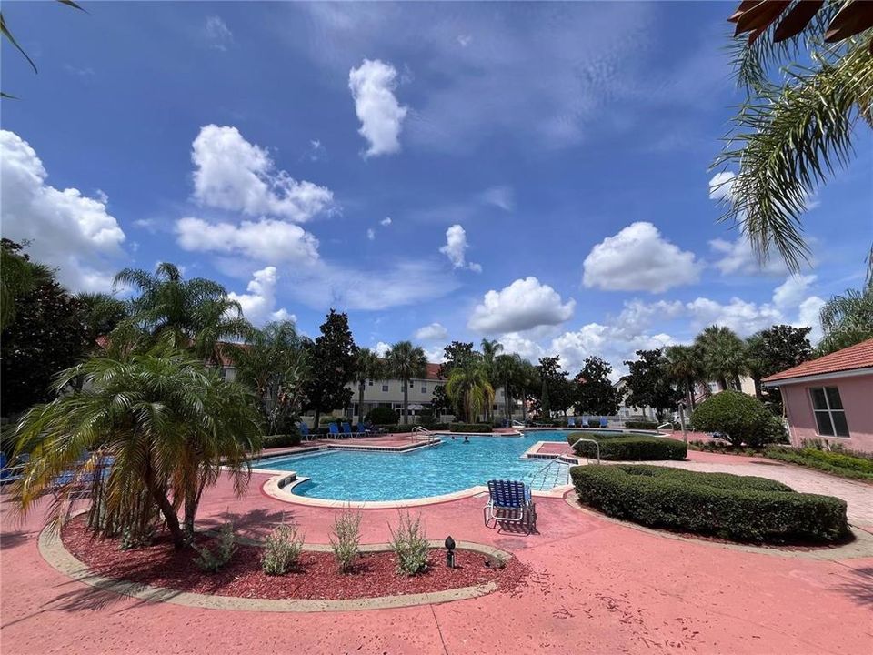 Active With Contract: $1,975 (3 beds, 2 baths, 1762 Square Feet)