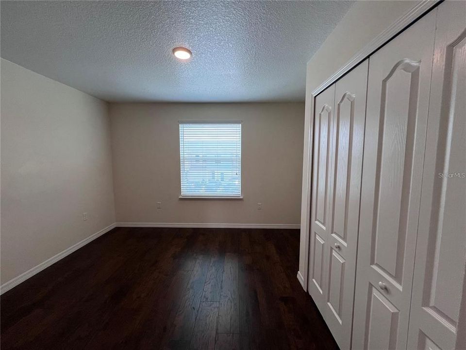 Active With Contract: $1,975 (3 beds, 2 baths, 1762 Square Feet)