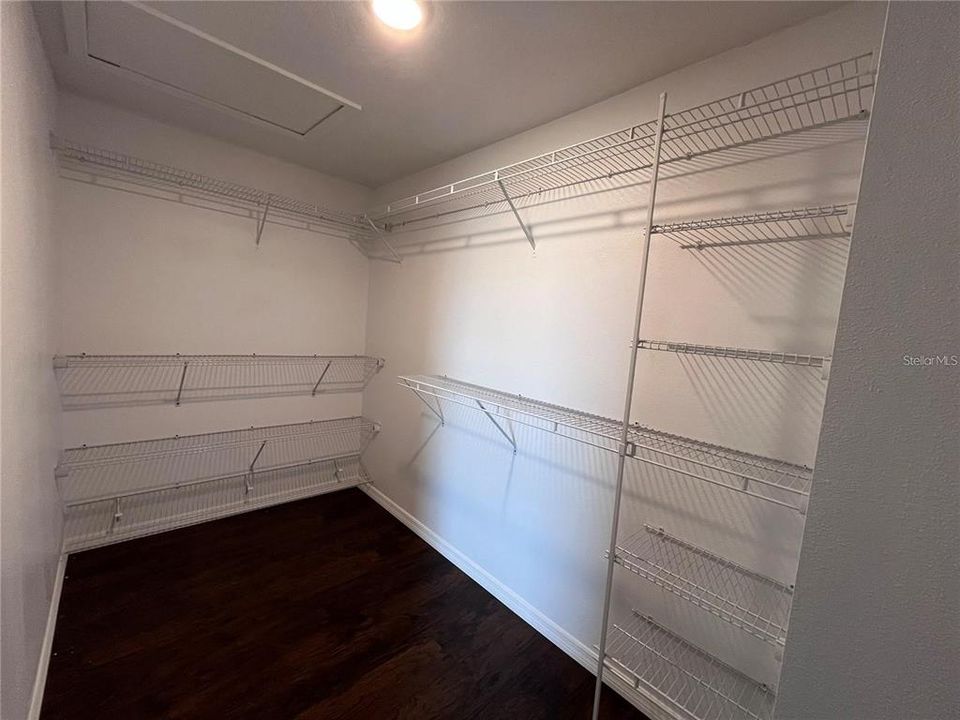 Active With Contract: $1,975 (3 beds, 2 baths, 1762 Square Feet)