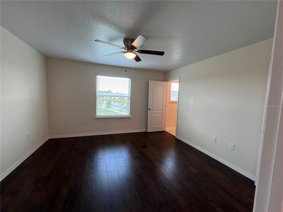 Active With Contract: $1,975 (3 beds, 2 baths, 1762 Square Feet)