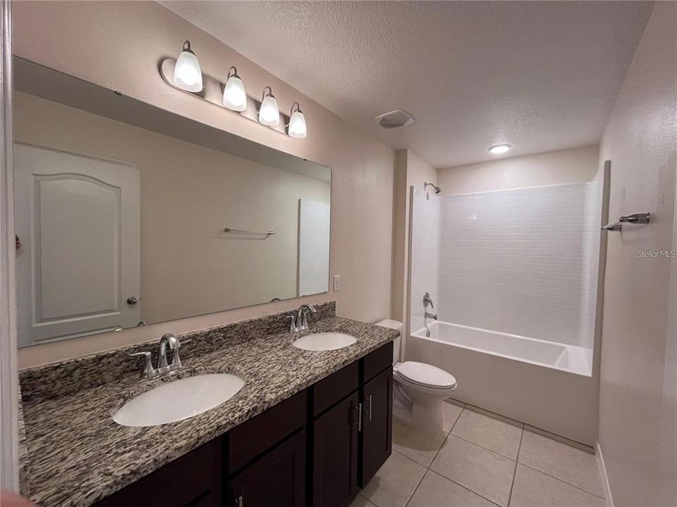 Active With Contract: $1,975 (3 beds, 2 baths, 1762 Square Feet)