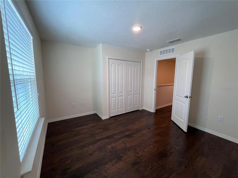 Active With Contract: $1,975 (3 beds, 2 baths, 1762 Square Feet)