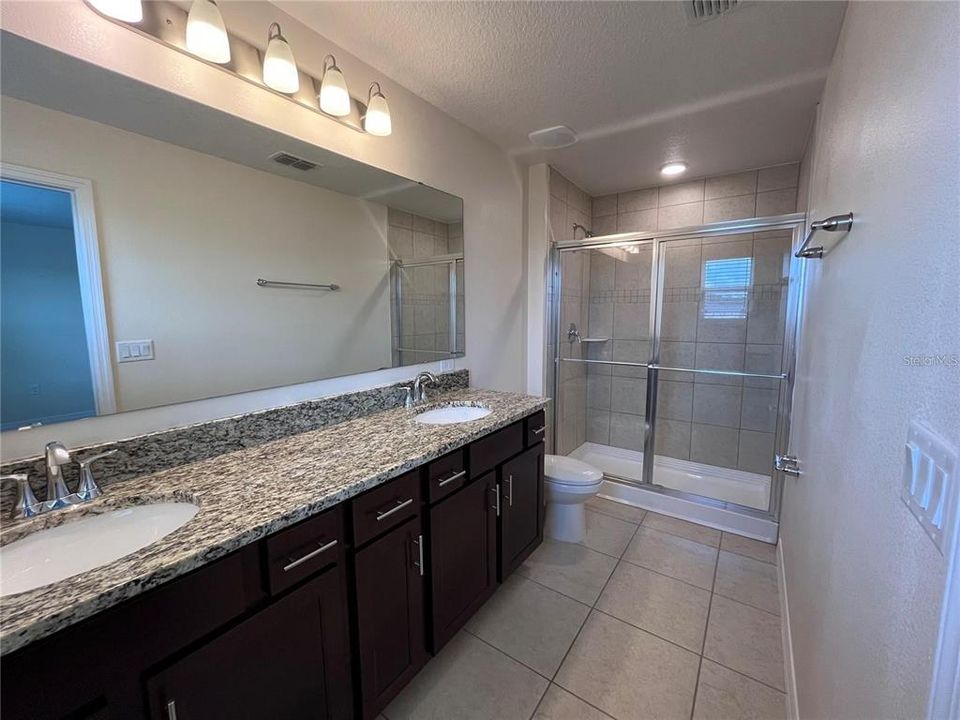 Active With Contract: $1,975 (3 beds, 2 baths, 1762 Square Feet)