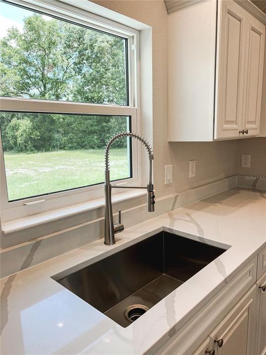 待售: $319,500 (3 贝兹, 2 浴室, 1407 平方英尺)