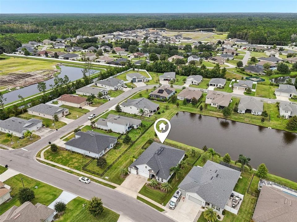 Activo con contrato: $520,000 (4 camas, 3 baños, 2497 Pies cuadrados)