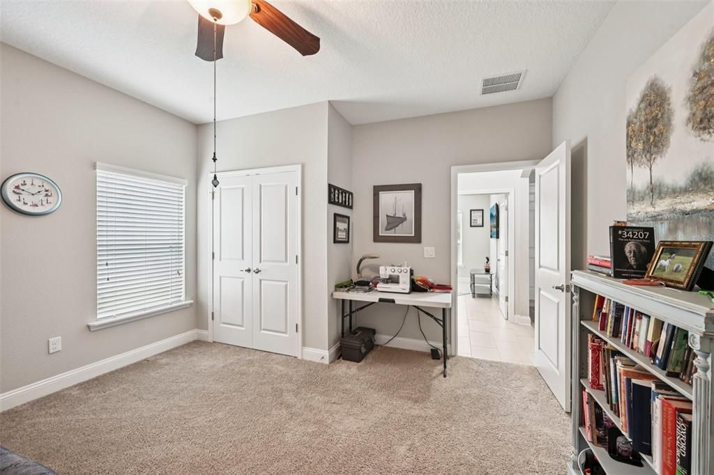 Activo con contrato: $520,000 (4 camas, 3 baños, 2497 Pies cuadrados)