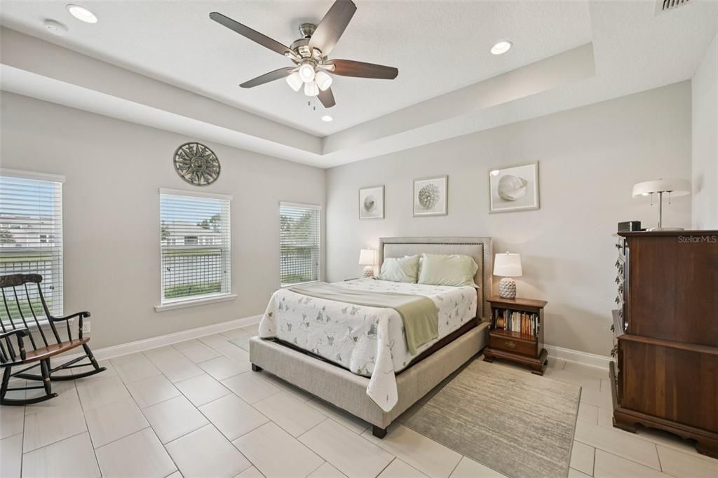 Activo con contrato: $520,000 (4 camas, 3 baños, 2497 Pies cuadrados)