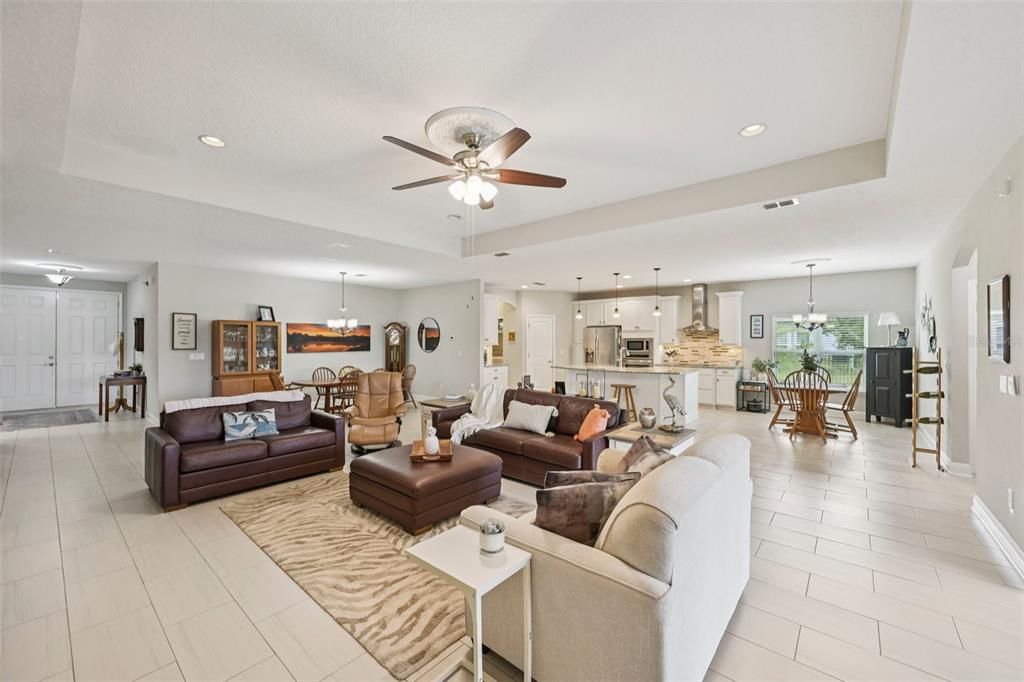 Activo con contrato: $520,000 (4 camas, 3 baños, 2497 Pies cuadrados)