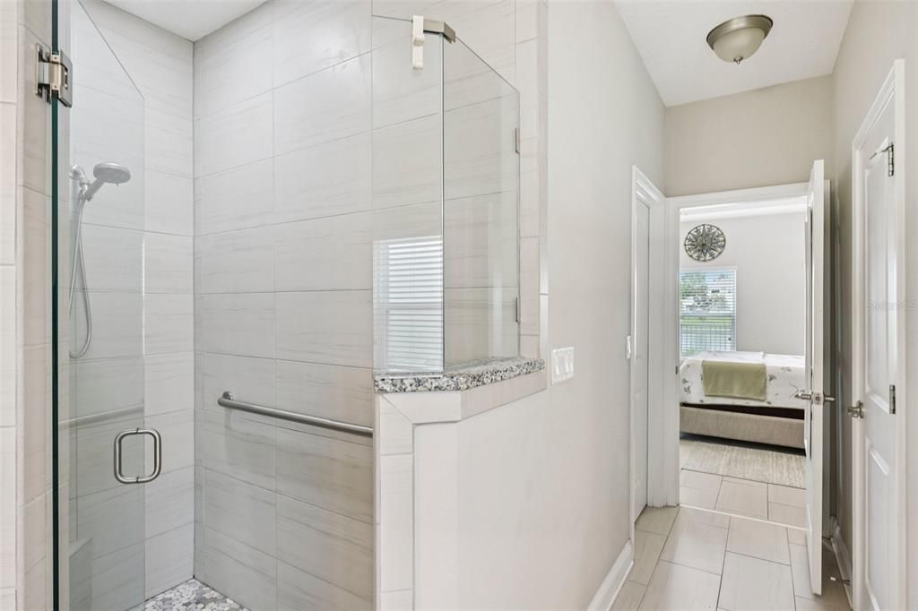 Activo con contrato: $520,000 (4 camas, 3 baños, 2497 Pies cuadrados)