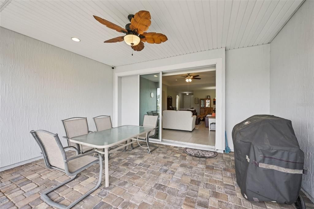 Activo con contrato: $520,000 (4 camas, 3 baños, 2497 Pies cuadrados)