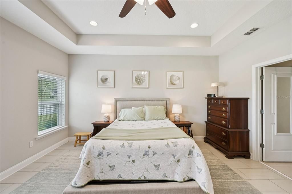 Activo con contrato: $520,000 (4 camas, 3 baños, 2497 Pies cuadrados)