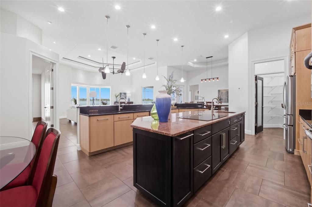 En Venta: $3,450,000 (7 camas, 8 baños, 8769 Pies cuadrados)