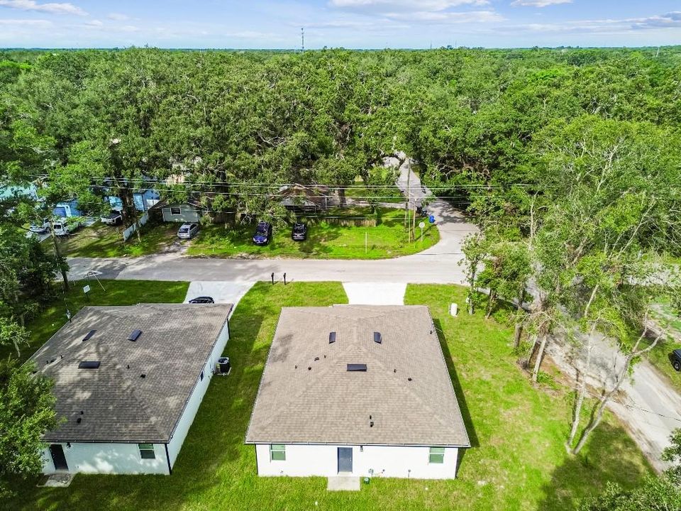 Activo con contrato: $385,000 (3 camas, 2 baños, 1200 Pies cuadrados)