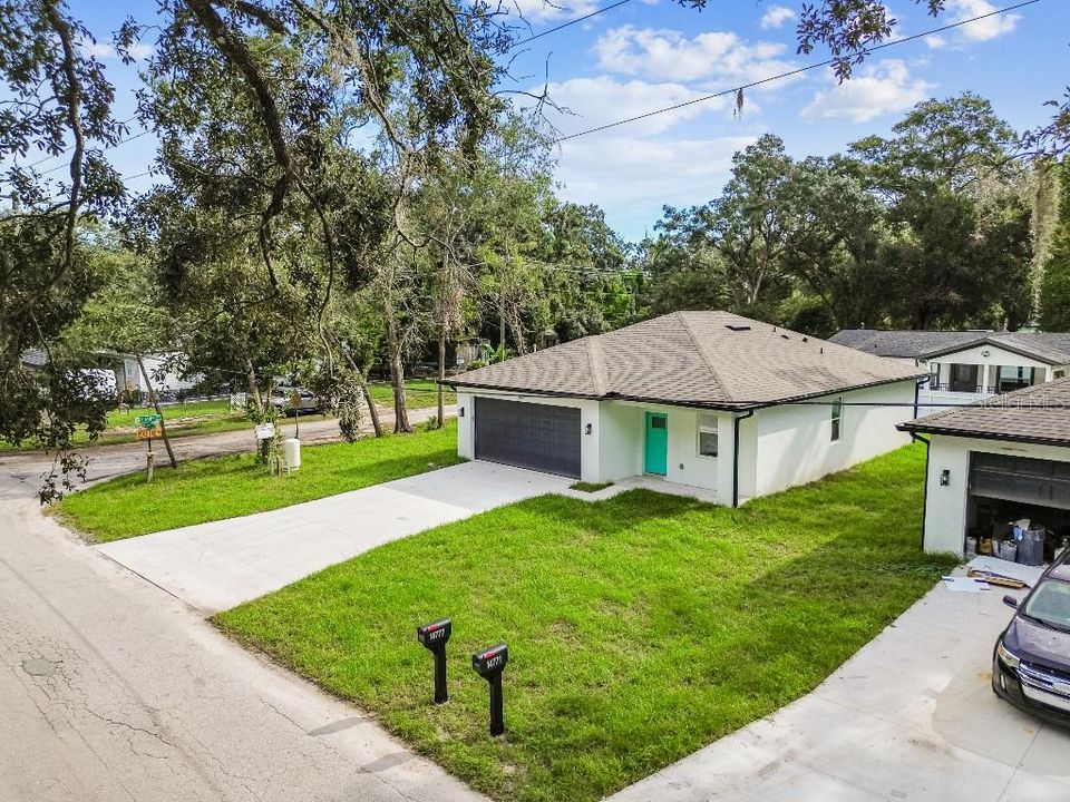 Activo con contrato: $385,000 (3 camas, 2 baños, 1200 Pies cuadrados)