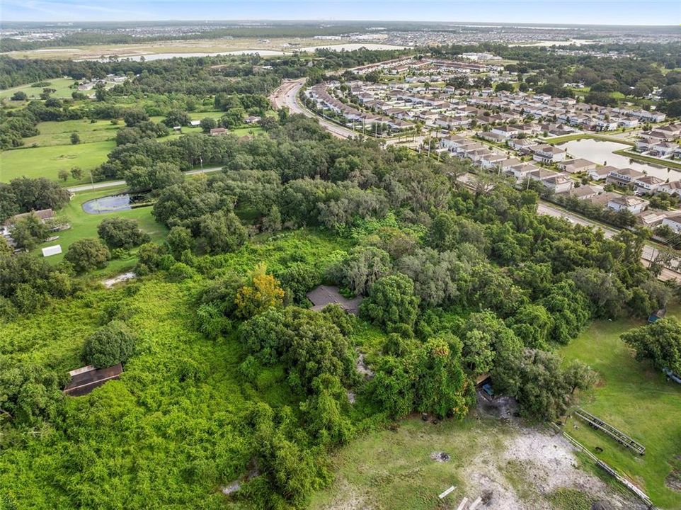 待售: $4,250,000 (5.00 acres)