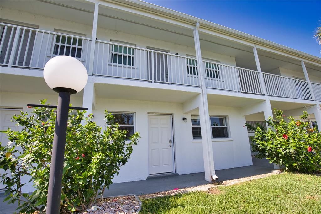 待售: $385,000 (1 贝兹, 1 浴室, 660 平方英尺)