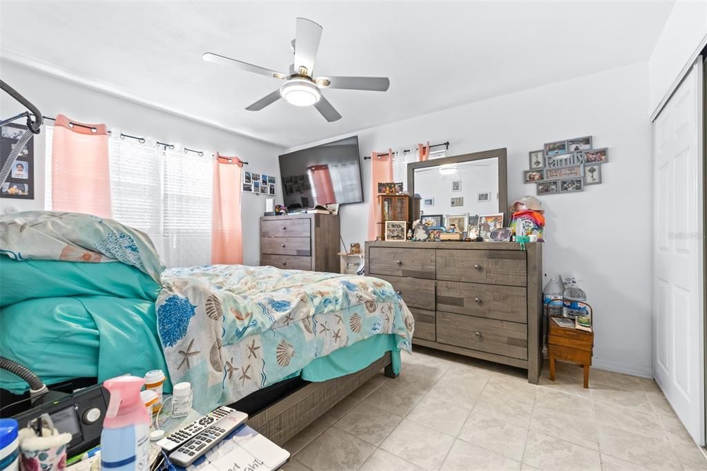 En Venta: $200,000 (3 camas, 1 baños, 1236 Pies cuadrados)