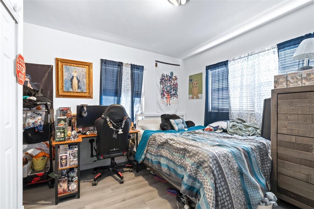 En Venta: $200,000 (3 camas, 1 baños, 1236 Pies cuadrados)