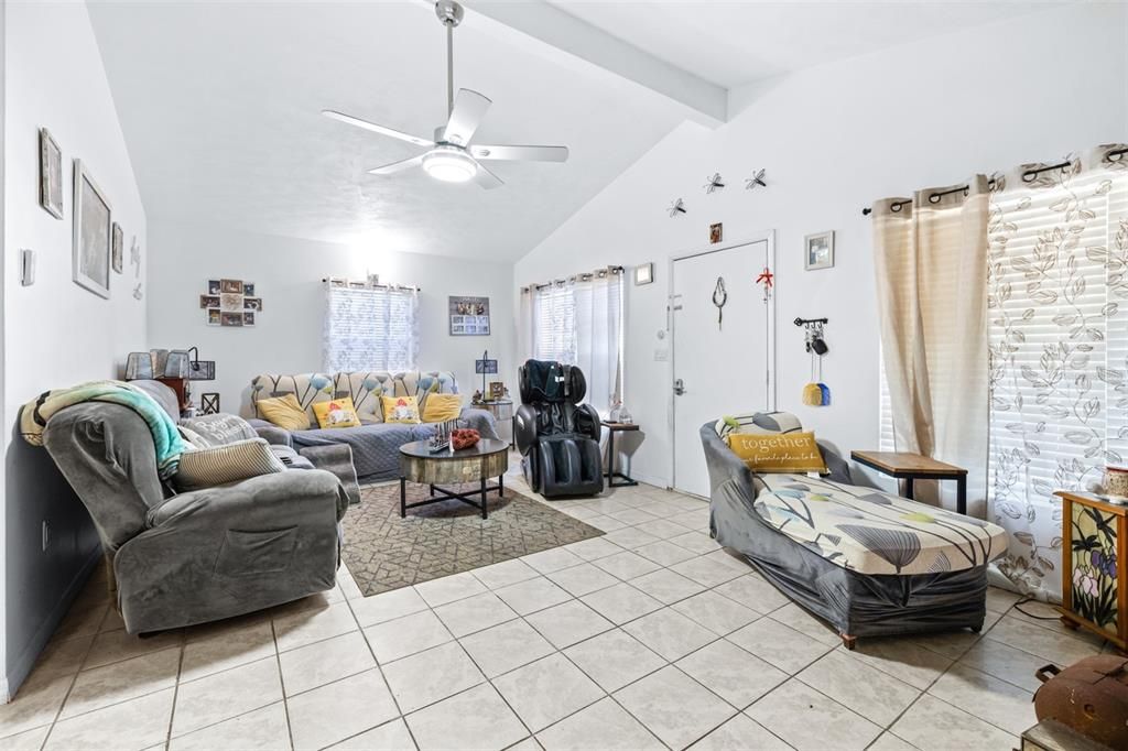 En Venta: $200,000 (3 camas, 1 baños, 1236 Pies cuadrados)