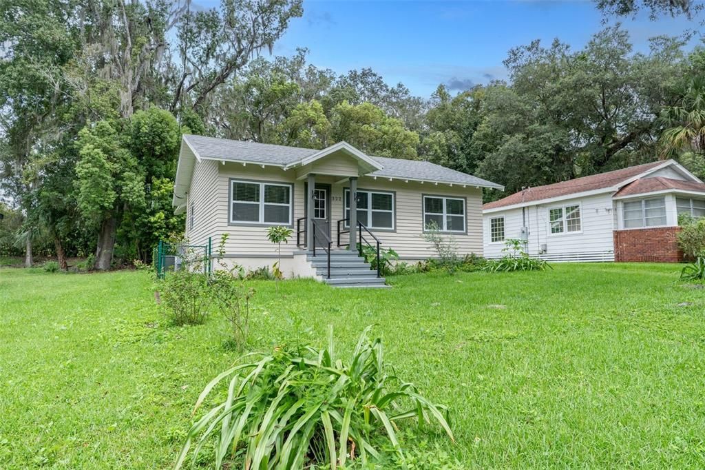 Activo con contrato: $190,000 (2 camas, 1 baños, 896 Pies cuadrados)