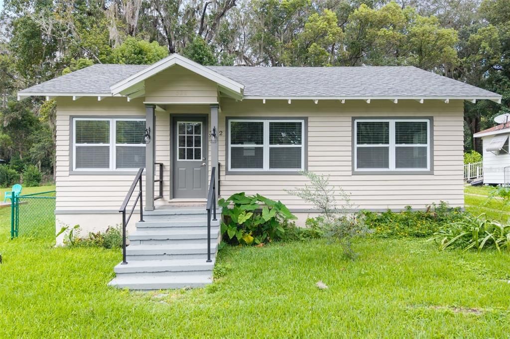 Activo con contrato: $190,000 (2 camas, 1 baños, 896 Pies cuadrados)