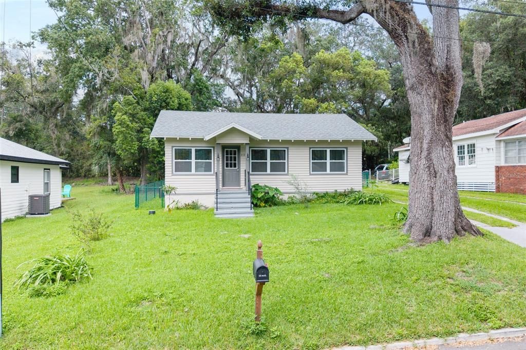 Activo con contrato: $190,000 (2 camas, 1 baños, 896 Pies cuadrados)