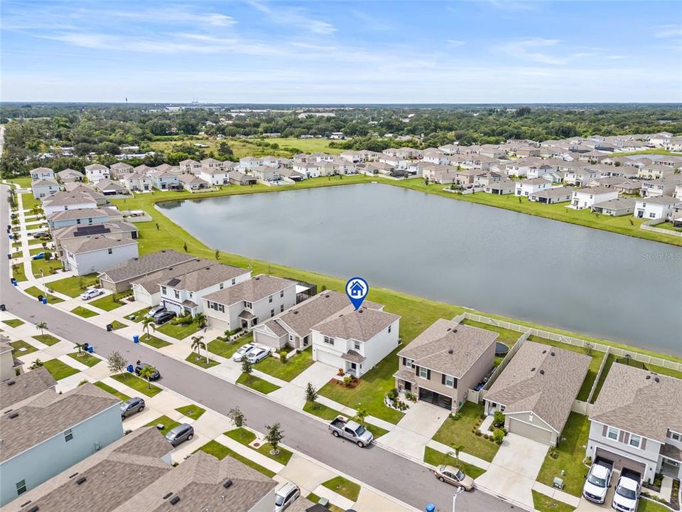 For Rent: $2,450 (3 beds, 2 baths, 2043 Square Feet)