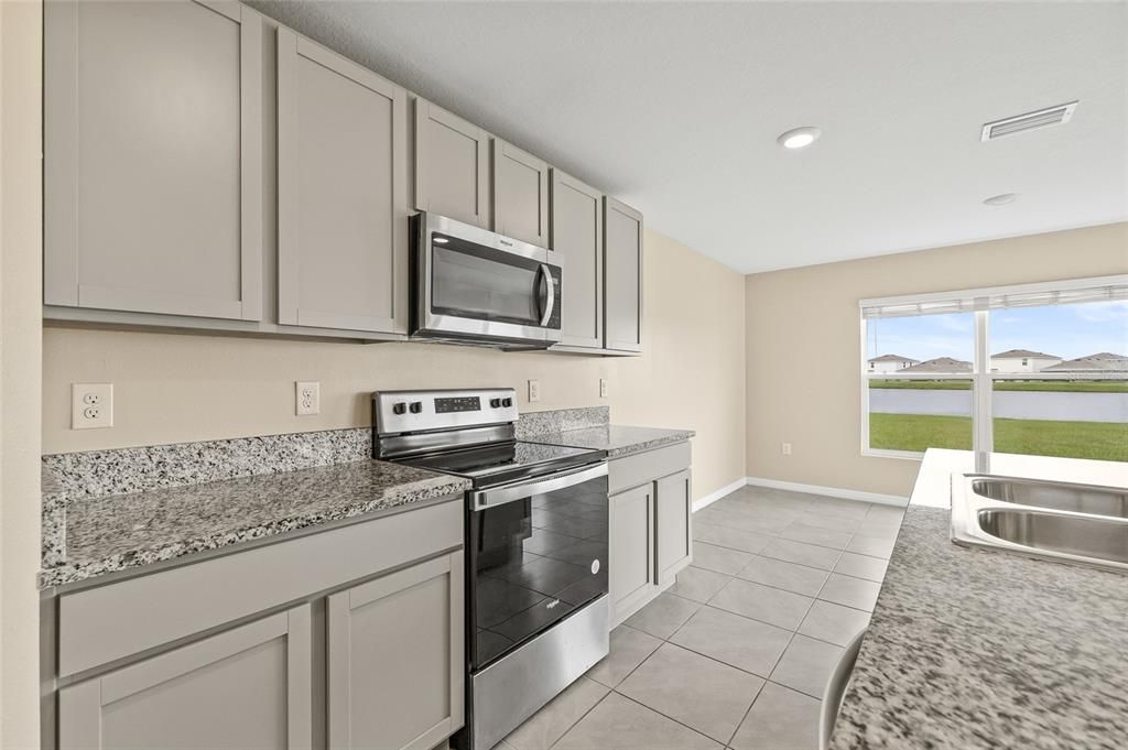 For Rent: $2,450 (3 beds, 2 baths, 2043 Square Feet)