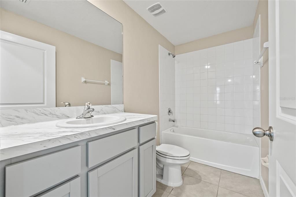 For Rent: $2,450 (3 beds, 2 baths, 2043 Square Feet)