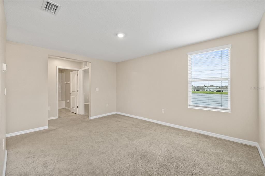 For Rent: $2,450 (3 beds, 2 baths, 2043 Square Feet)