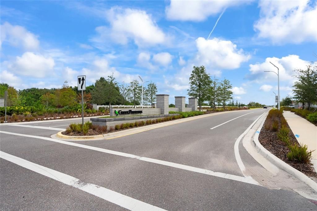 For Rent: $2,450 (3 beds, 2 baths, 2043 Square Feet)