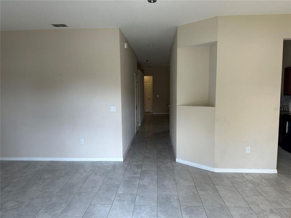 For Rent: $2,750 (4 beds, 3 baths, 2082 Square Feet)