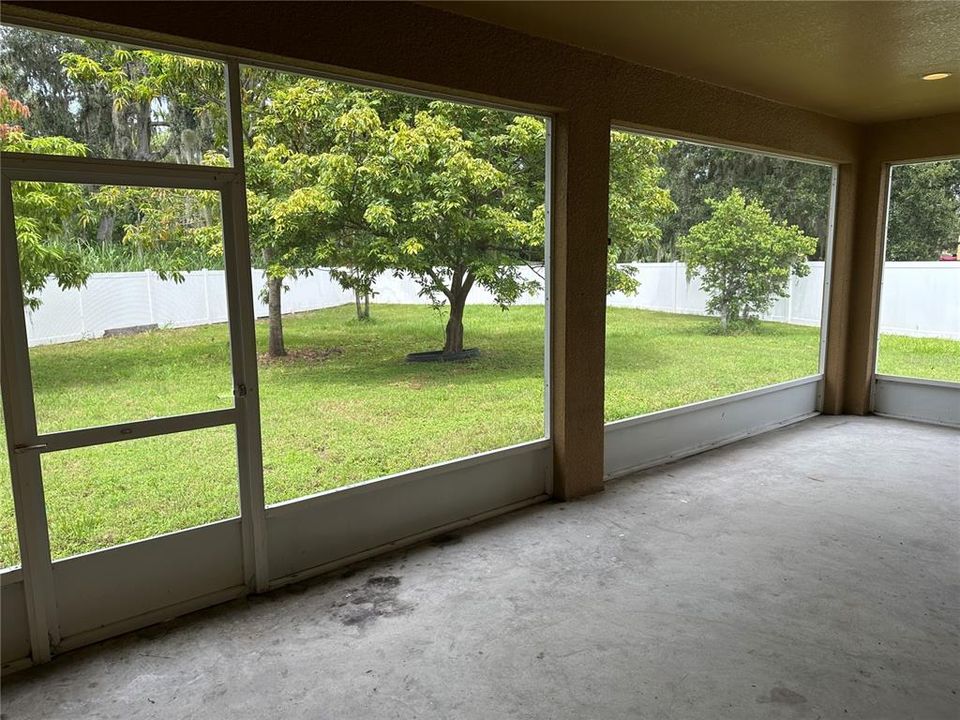 For Rent: $2,750 (4 beds, 3 baths, 2082 Square Feet)