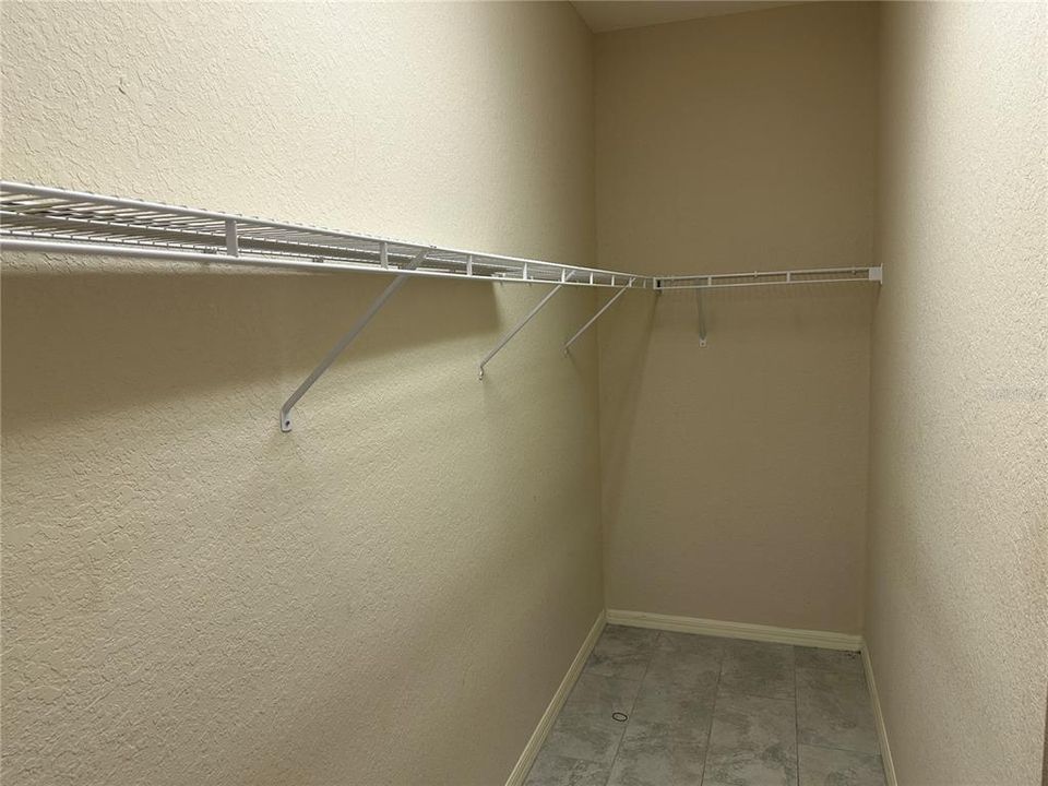 For Rent: $2,750 (4 beds, 3 baths, 2082 Square Feet)