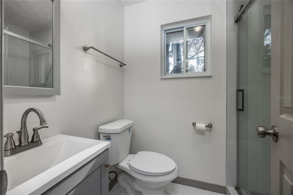 For Sale: $419,900 (3 beds, 3 baths, 1924 Square Feet)