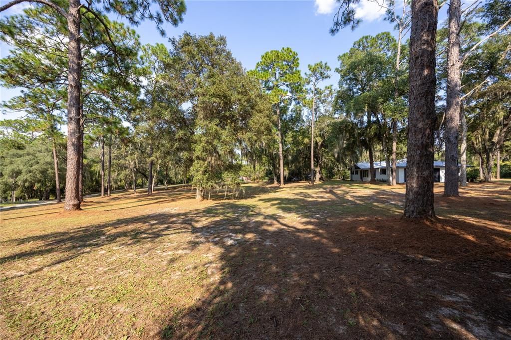 For Sale: $419,900 (3 beds, 3 baths, 1924 Square Feet)