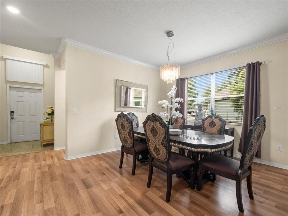 На продажу: $400,000 (4 спален, 3 ванн, 2293 Квадратных фут)